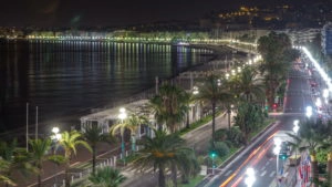 Vue aérienne de la Promenades des Anglais à Nice, lieu de l'attentat du 14 juillet 2016